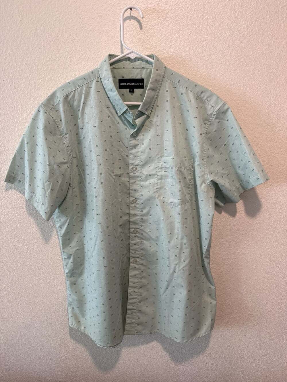 Molokai Surf Co. Mint Green Geometric Print Button-Down Short Sleeve Shirt
